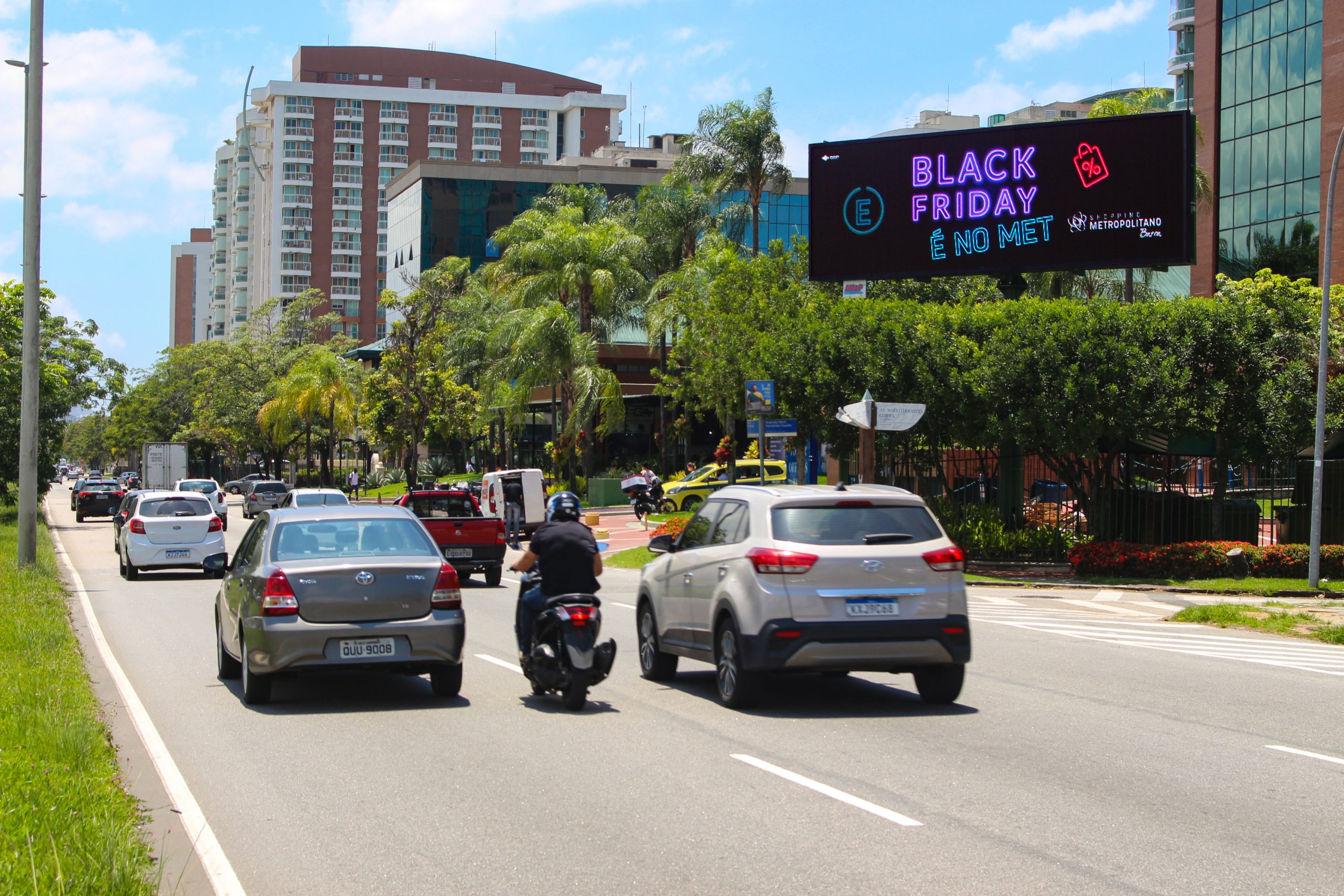 Painel de LED na Barra no Rio Design